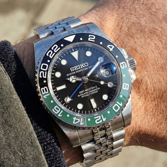 A Guide to Watch Band Materials: Pros and Cons